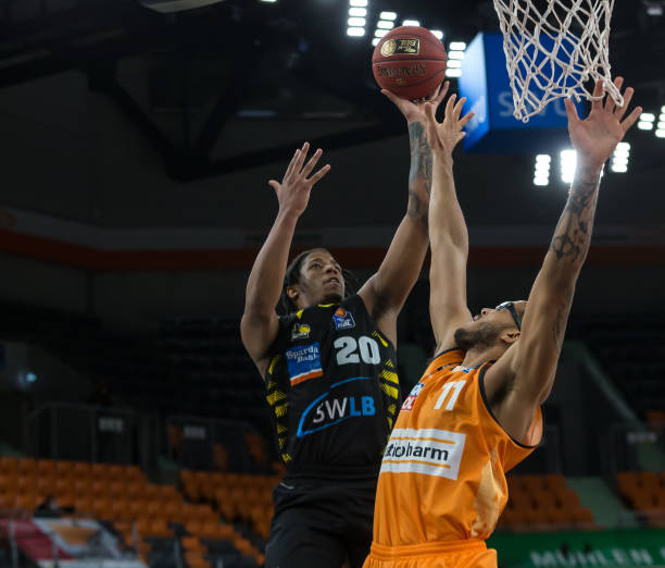 群雄并起的 群雄并起的