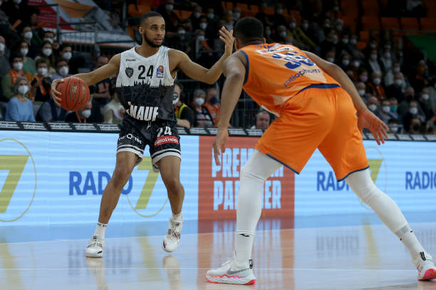 陷入被动 陷入被动