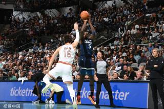 助力球队在 助力球队在